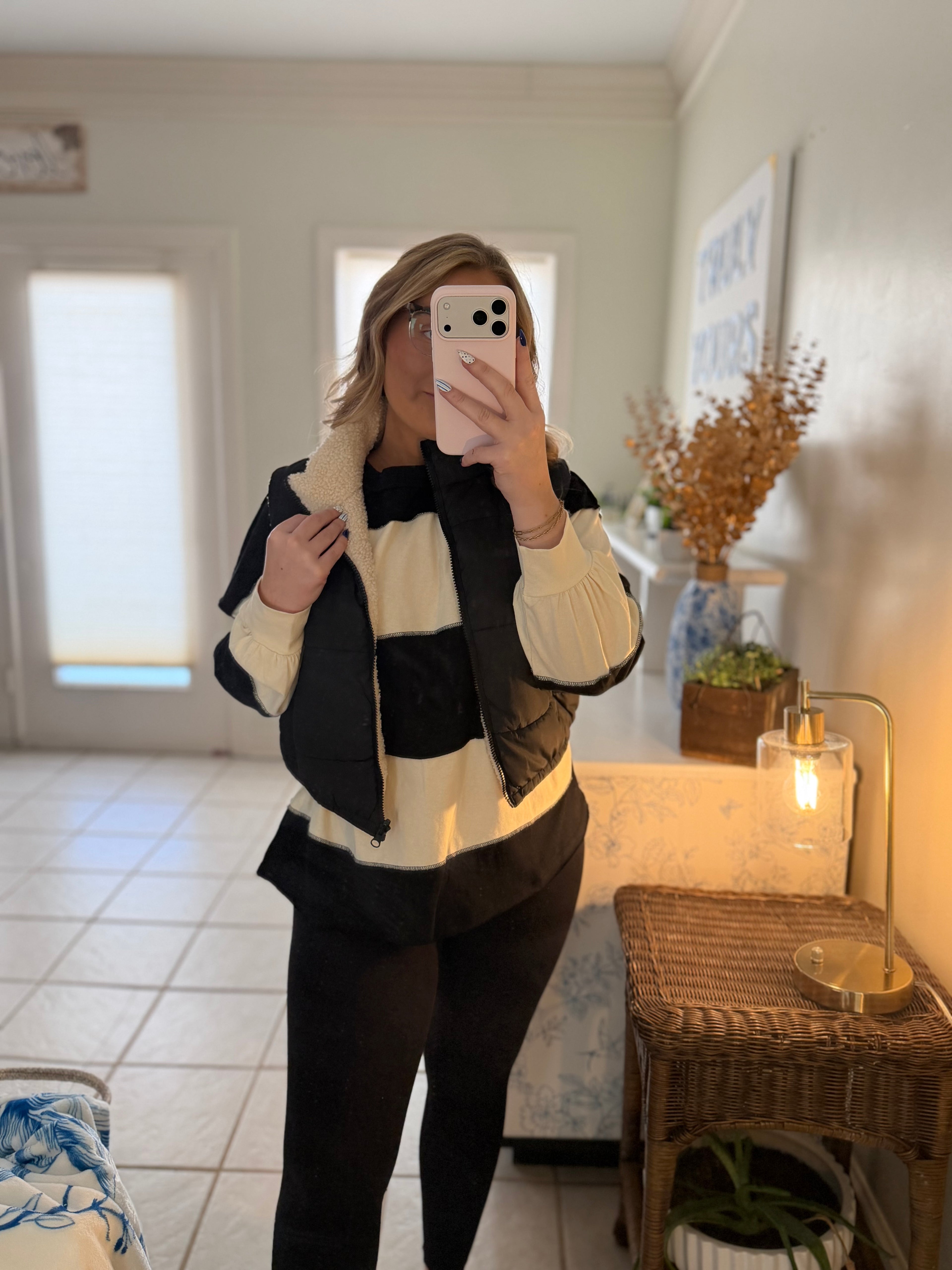 Reversible Fur Puffer Vest Black