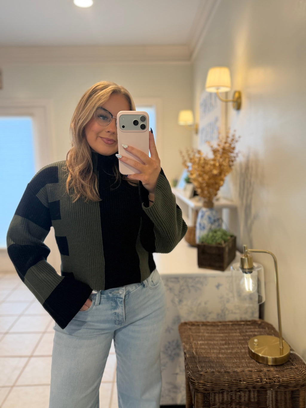Color Block Mock Neck Sweater🖤