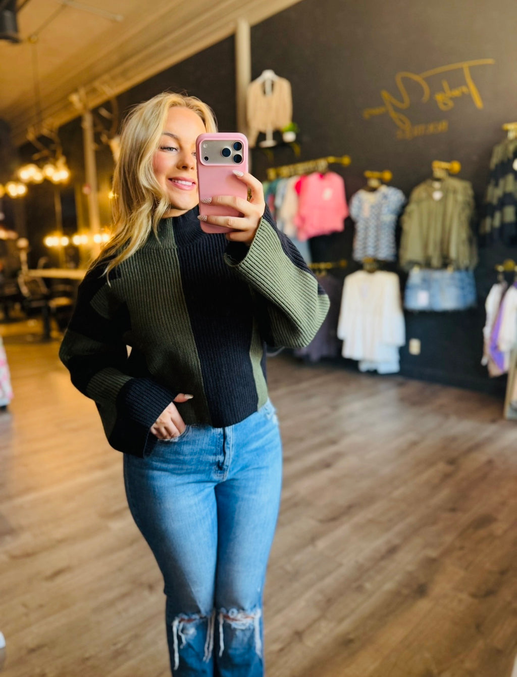 Color Block Mock Neck Sweater🖤